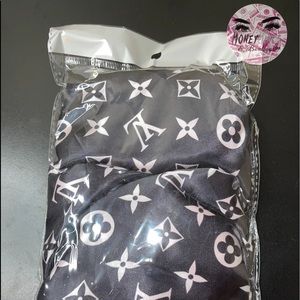 Black Designer Bonnet